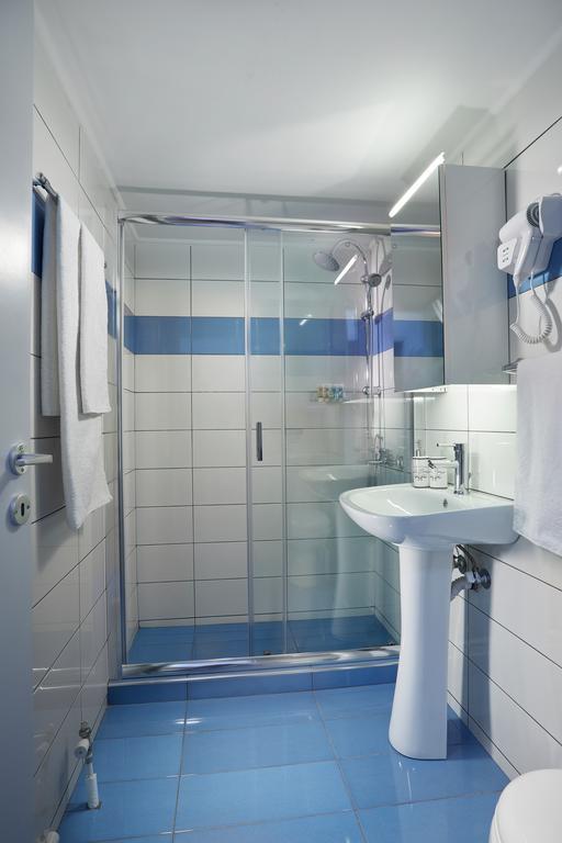 Modern And Cozy Apartment In The Centre Of Atina Dış mekan fotoğraf